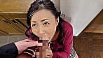 熟妻ドラマ 突然訪ねて来た職員に無理やり咥えさせられて･･･ 夫の上司を誘惑してイヤラしく腰振る妻