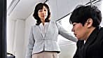 仕事は無能、夜は抜かずの超絶倫。女上司が堕ちた密着体位 三枝木玲実 五十二歳