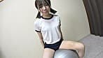 日向由奈 ムチムチ美尻 神体育着 美少女やぽっちゃり娘らにピチピチ体育着を着せ、ハミパン、ムレムレワレメを毛穴まで見えるほどの超ドアップ接写！さらに尻コキ、着衣お漏らし放尿や体育着ぶっかけ等体育着好きに送る完全着衣フェチAV