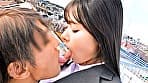 初々しいリクスー就活生かなうちゃん（文学部）とみすずちゃん（文学部）