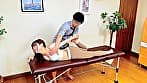 完全個室のパーソナルストレッチ点を覗き見 セクハラストレッチ堕ちするも気持ち良すぎてマンびちょになってしまう女子大生 RちゃんとAちゃん