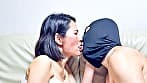 煽り上手なまどかちゃんがM男に濃厚キス