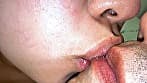 可愛い顔して口の中を支配するみれいちゃんがM男に濃厚キス