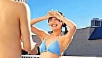 夏のビーチで声をかけた素人水着美女が初めての大量顔面ぶっかけ！夏の太陽よりも熱い溜まりにたまった濃厚精子を浴びせられて髪・顔・身体まで精子でべっとり！ニオイたつチ○ポ汁に火照ってしまった素人娘はついついザーメンまみれ中出しセックスに！