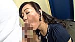 旦那とご無沙汰で欲求不満を溜め込んだお隣の奥さんと玄関先でズコバコ嵌めまくりの淫乱痴女セックスでザーメン大放出！