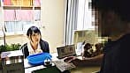 清楚で可愛いナースのミスに付け込んで、喉奥まで肉棒をぶち込む！密かな変態性に目覚めて肉棒を欲しがり、膣奥まで突かれまくって、乱れてイキまくる可愛い人妻変態ナース。