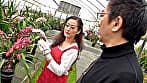 旦那さんは海外に長期出張中で欲求不満を解消する為にAVセックスを選んだ一見真面目で清楚な熟女が本能丸出しで痴態を晒す！