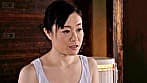 妻の出産を控え実家に帰省中の愚息。久々に見るお母さんの乳首に欲情した愚息と禁断の肉欲セックス！