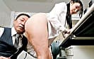 昼下がり、静かなオフィスでピタパン突き出すムチムチデカ尻OLの無自覚誘惑に理性が崩壊！その気にさせられ我慢できず即ハメ中出し 痙攣絶頂で懇願ま○こ化する36歳 あずま鈴