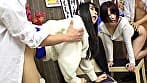 影響ある笑顔が素敵な熟れかけのおねえさん達がナンパされて男と4P！！