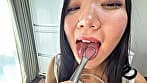 【個人撮影】桃瀬まゆの舌ブラシで「汚舌苔」採取