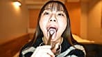 【個人撮影】さくまつなの舌ブラシで「汚舌苔」採取