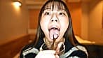 【個人撮影】さくまつなの舌ブラシで「汚舌苔」採取
