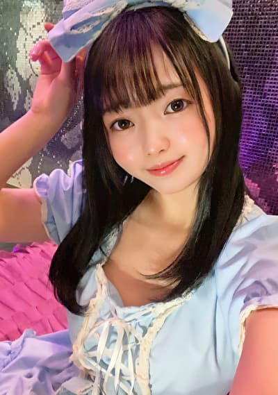 可愛くて小柄な美少女がフリフリコスプレで生ハメ専用玩具としてイチャラブご奉仕！