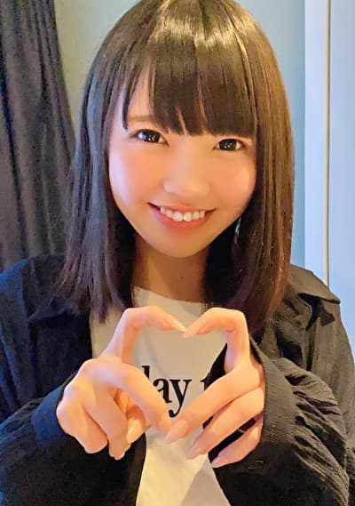 恥ずかしすぎて耳まで真っ赤！超初心赤面美少女がゴム無しハメ！