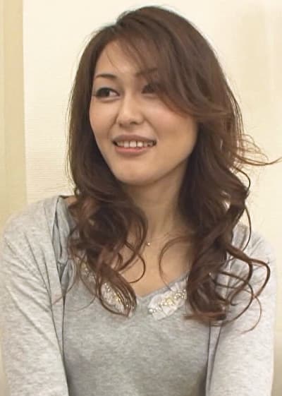 綺麗なお姉さんはマ◯コも綺麗！痙攣する敏感マ◯コにどっぷり生中出し