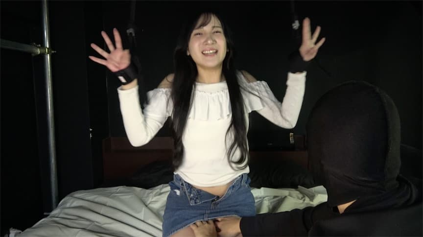 ガッチリ膝立ち固定くすぐり！西尾まりな（2）