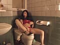 個室トイレ覗撮り うっとり陶○全裸オナニー