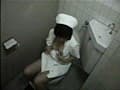 トイレでオナニーする欲求不満の看護婦たち