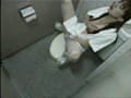 トイレでオナニーする欲求不満の看護婦たち