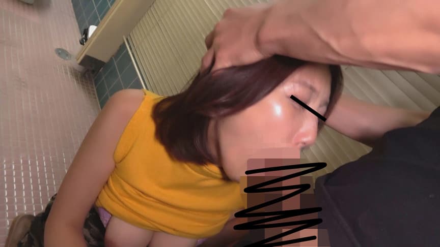 公衆トイレで中出しされたOLたち5名（2）