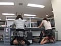 働くお姉さまの美尻圧迫窒息