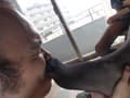 クッサイ足のニオイを言葉責めしながら嗅がせてくる