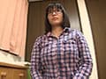 おたくレイヤーが脱いだらまさかのGカップ巨乳