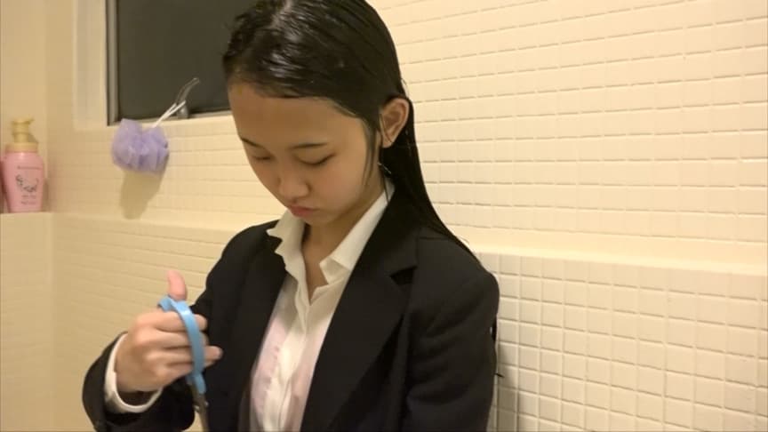 就活女子のリクルートスーツ切り裂き（3）