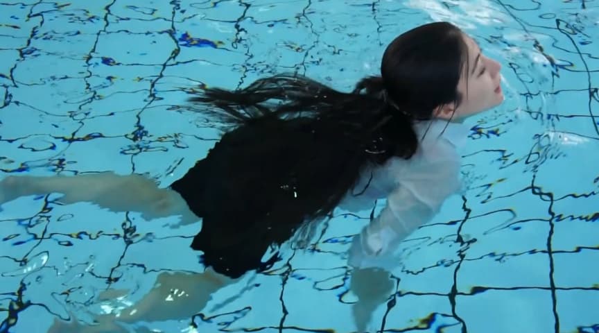 濡れ透けブラ（2）～ひたすら着衣水泳～