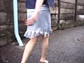 スカートめくり