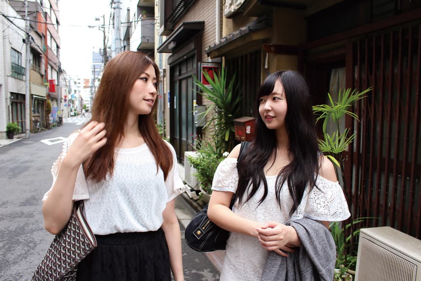 美女が美女をガチ口説き！素人ナンパレズビアン3