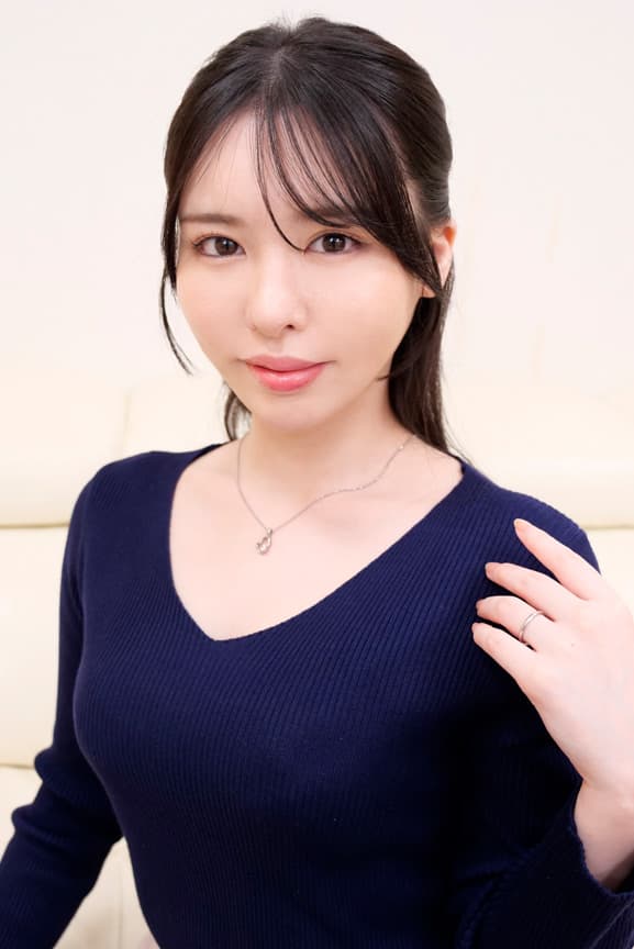 素人人妻が最高の童貞筆おろし 黒島玲衣