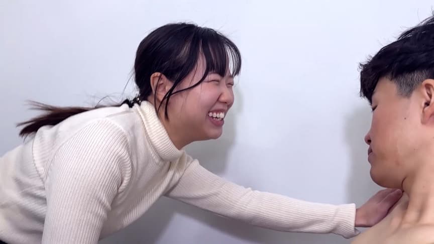 甘やかしてくれるかりなちゃんがM男に濃厚キス