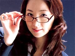 美乳！潮吹き！OLの性体験4