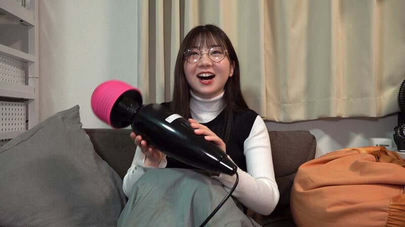 アハハハって笑う豪快スマイル女子！