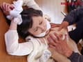 拘束された人妻
