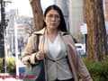 若いデカチンの男たちにまわされて悶絶2 豊崎清香
