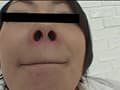素人女性がカメラの前で鼻クソをほじってしまいました