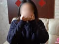 パーカー姿のお姉さんが大量飲尿初挑戦！＆ごっくんも！