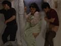 寝ていた息子の同級生にハメられ快楽にオちた美人母