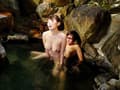 混浴温泉で乳吸い責めに欲情した女は中出しを拒めない