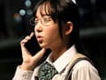 就寝中の夜行バスで指マンされた気弱女子4