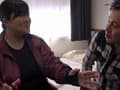 こっそり他人棒に中出しをねだる豊満田舎妻
