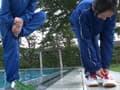 プール掃除は熱心に