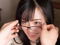 ヴィーガン小悪魔、はみ出るマ○毛でナチュラルSEX