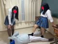 りおなに好きな女子の前で電気アンマで無様に逝かされる