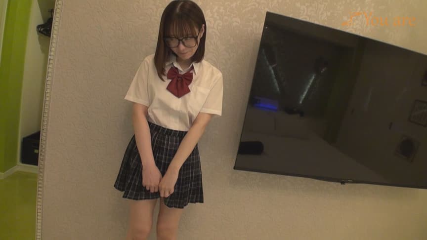 バイト先の店長とのハメ撮りで体を震わせ何度もイキ狂い