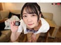 【VR】【8K】隣に引っ越してきた美人な人妻さんは胸元が空いた服装で乳首をチラ見せして小悪魔的に誘惑。 美ノ嶋めぐり