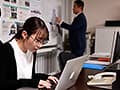 会社で嫌われている地味な先輩とのSEXがドストライクすぎて…【出演】五十嵐清華